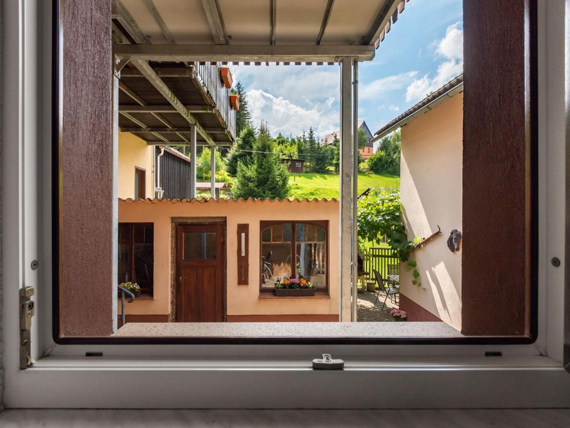 Modern Apartment In Sebnitz With A Terrace In Sebnitz Exterior photo